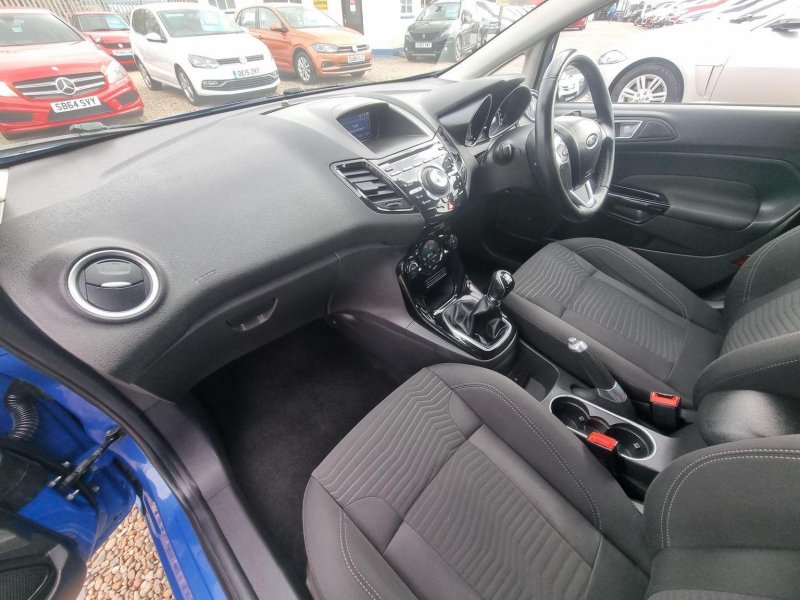 FORD FIESTA