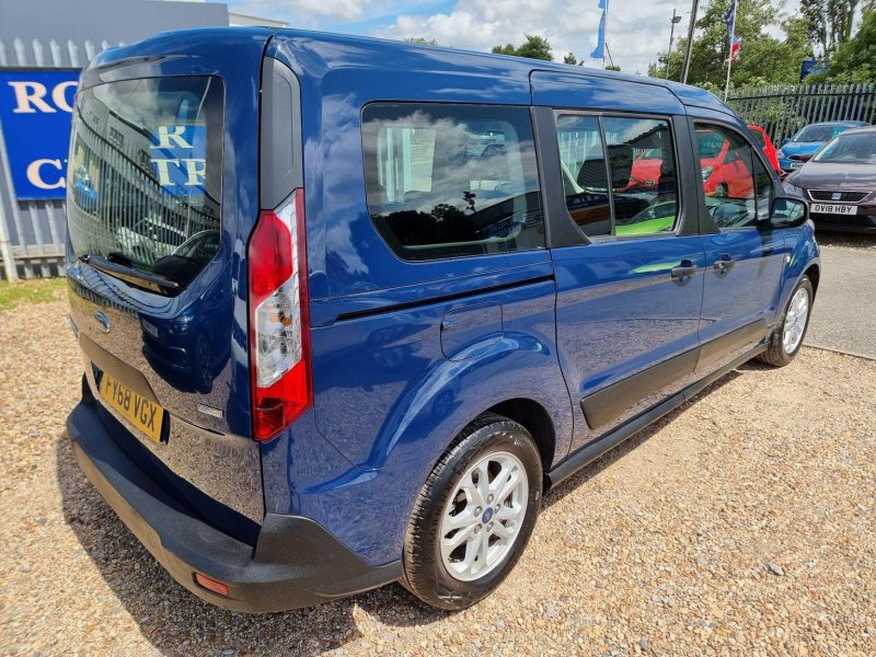 FORD GRAND TOURNEO CONNECT