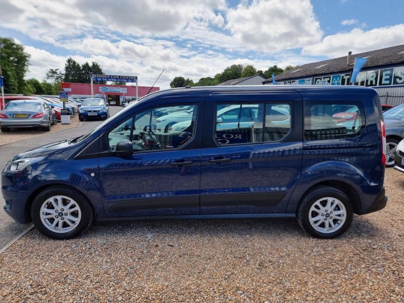 FORD GRAND TOURNEO CONNECT