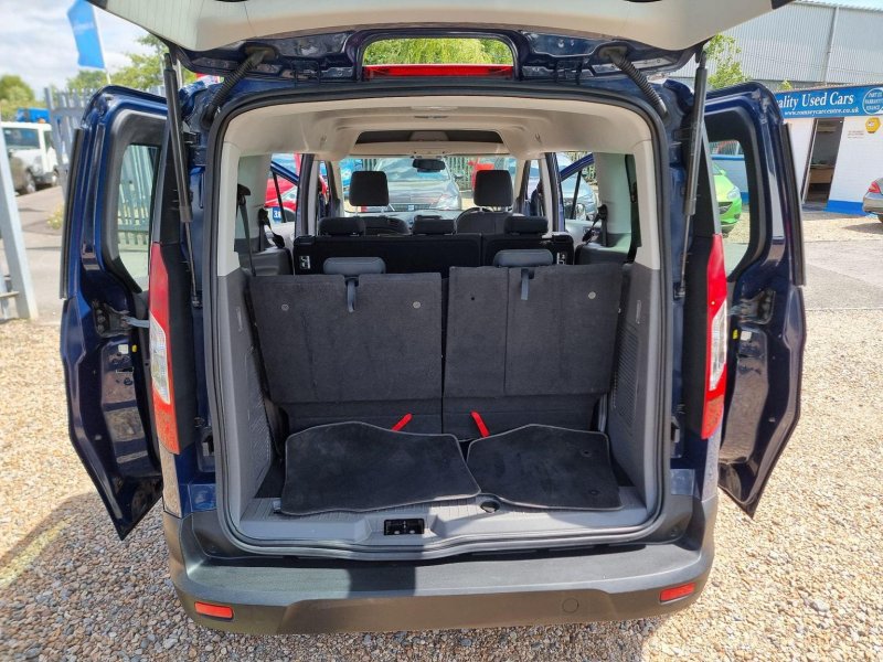 FORD GRAND TOURNEO CONNECT