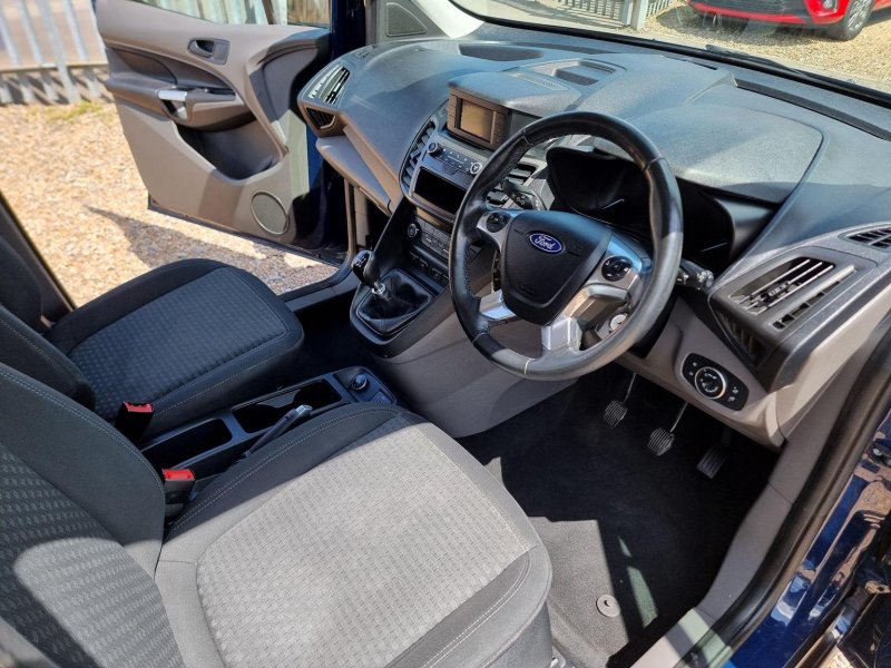 FORD GRAND TOURNEO CONNECT