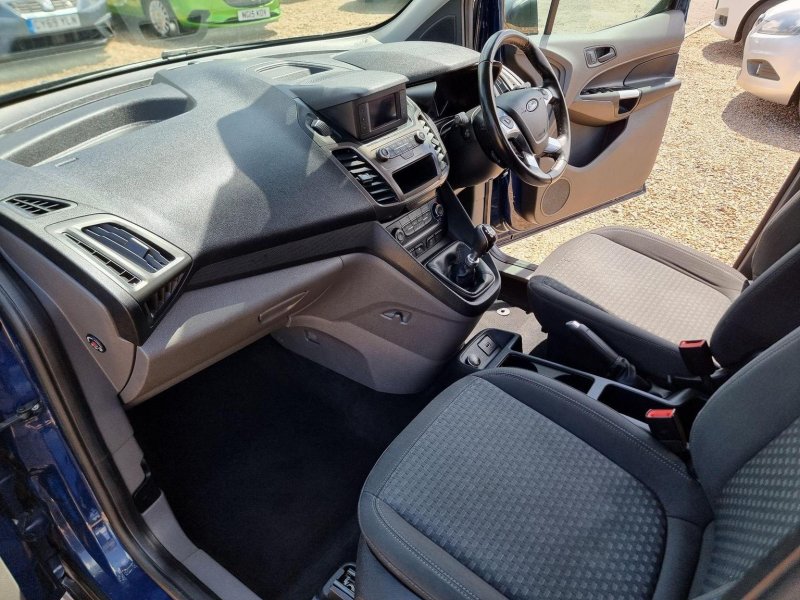 FORD GRAND TOURNEO CONNECT
