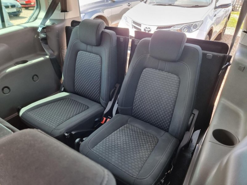 FORD GRAND TOURNEO CONNECT