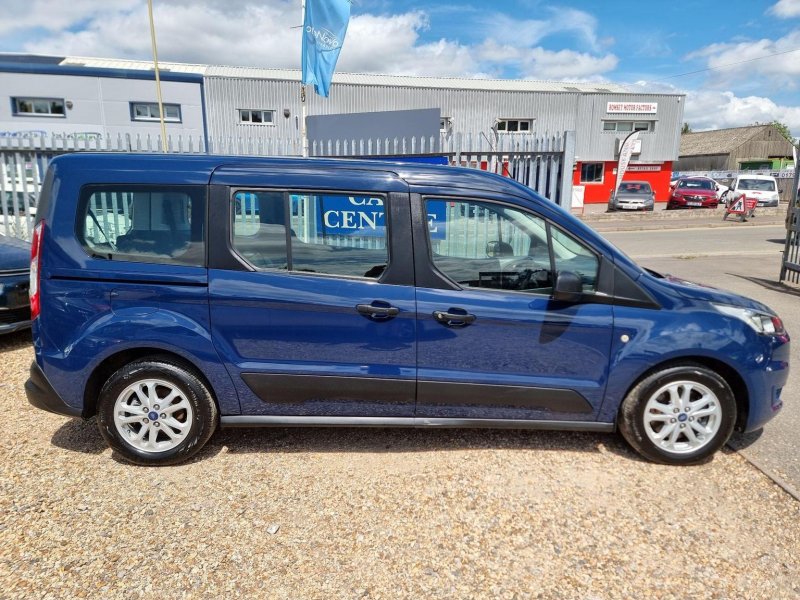 FORD GRAND TOURNEO CONNECT