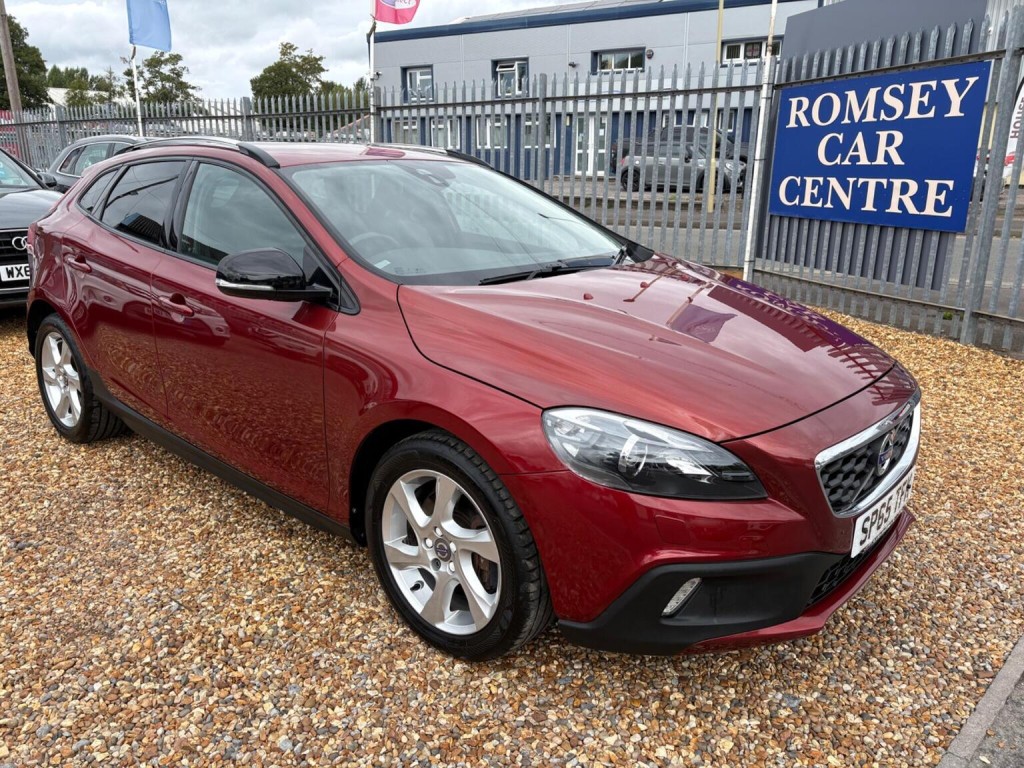 2015 Volvo V40 CROSS Country