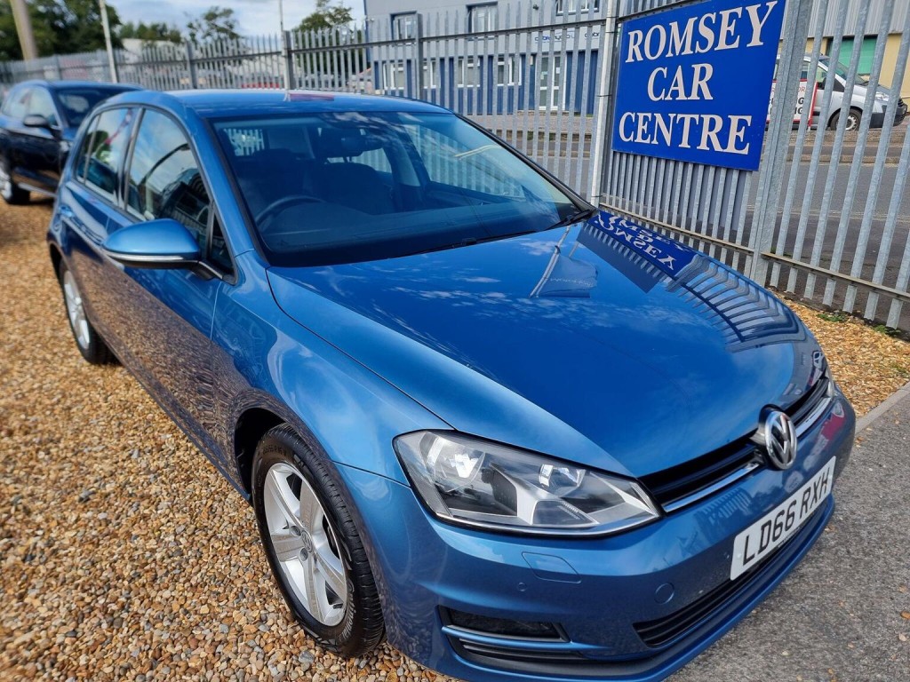2016 Volkswagen GOLF